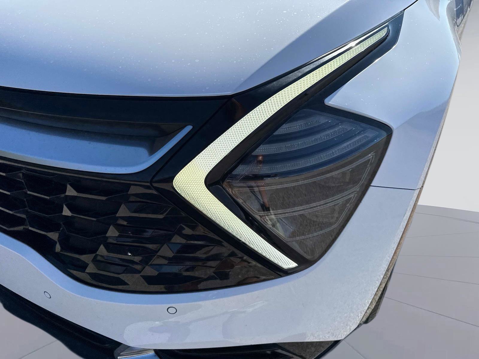 Used 2023 Kia Sportage SX image 10