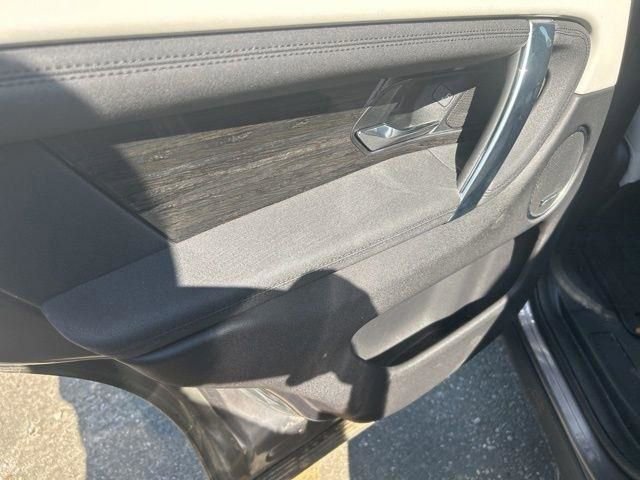 Used 2021 Land Rover Discovery Sport SE image 20