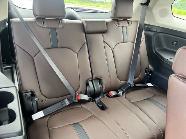 New 2026 Honda Pilot Touring image 14