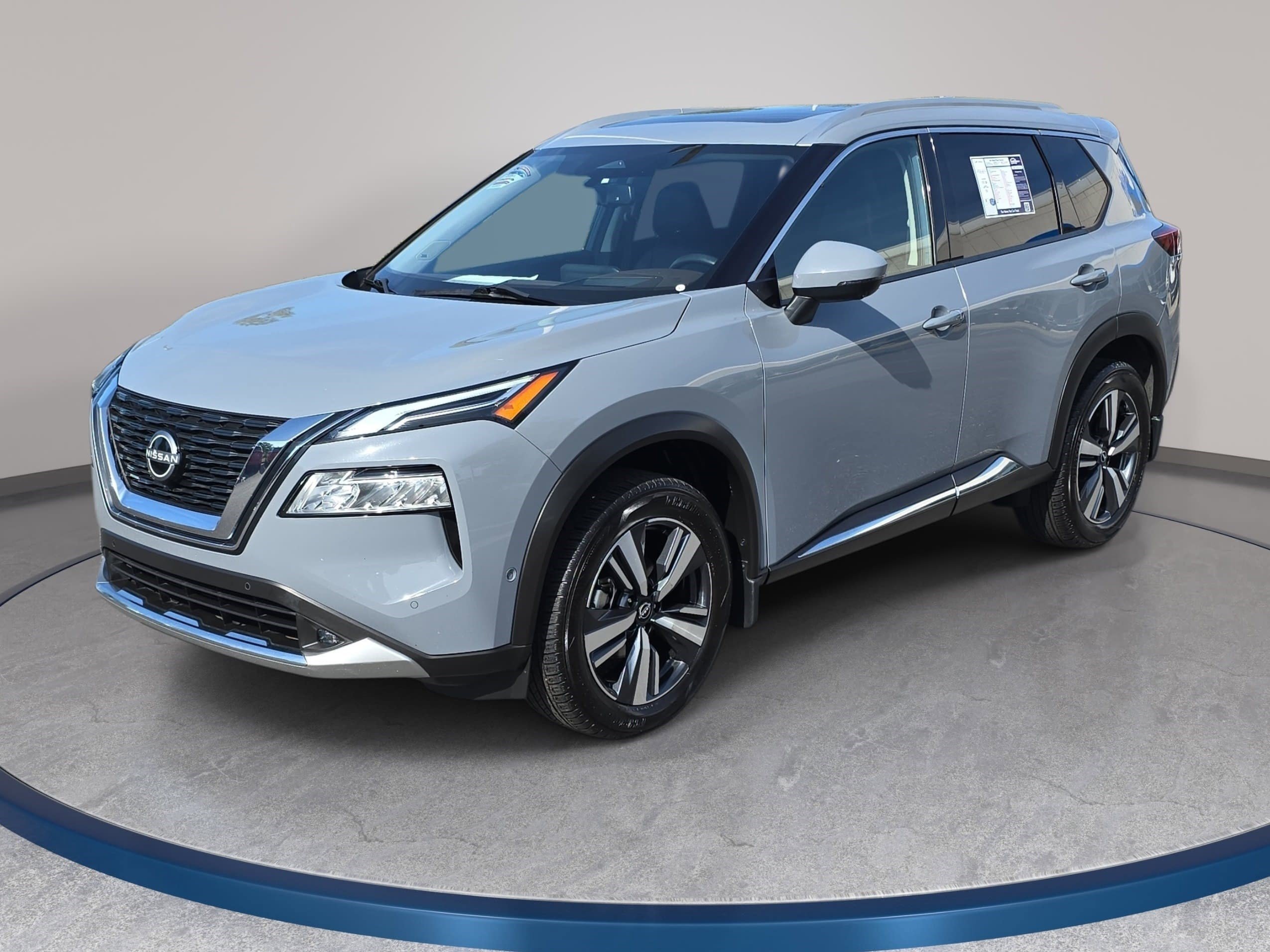 Used 2022 Nissan Rogue Platinum w/ Head-Up Display Package AWD/4WD image 1