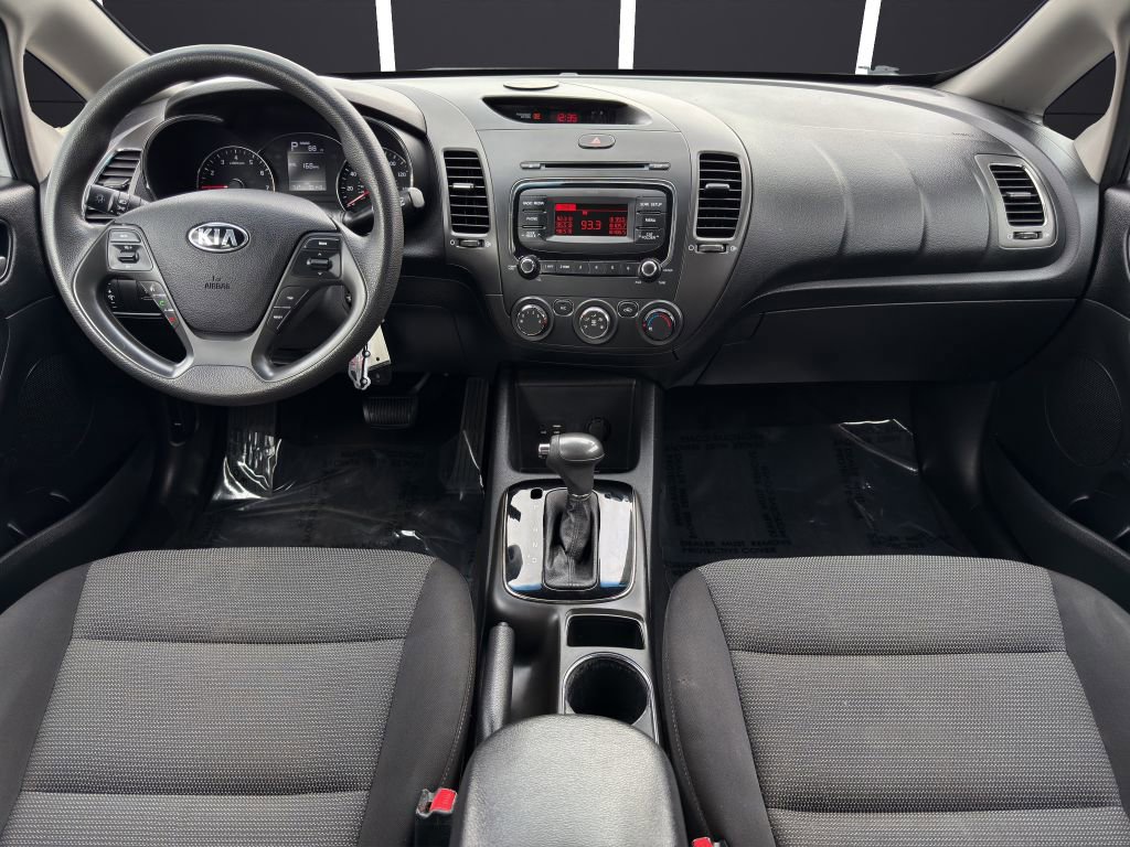 Used 2017 Kia Forte LX image 13