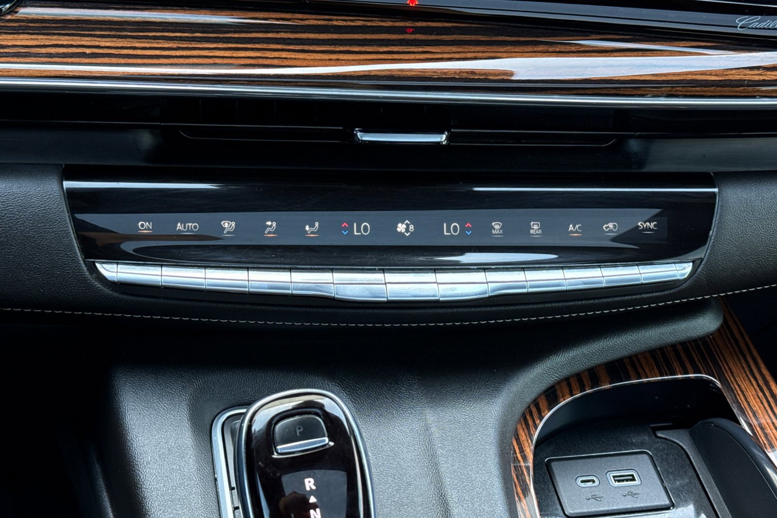 Used 2023 Cadillac Escalade ESV Premium Luxury w/ Performance Package image 27