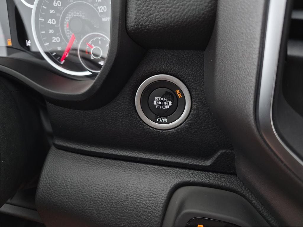 New 2026 RAM 1500 Lone Star AWD/4WD image 19
