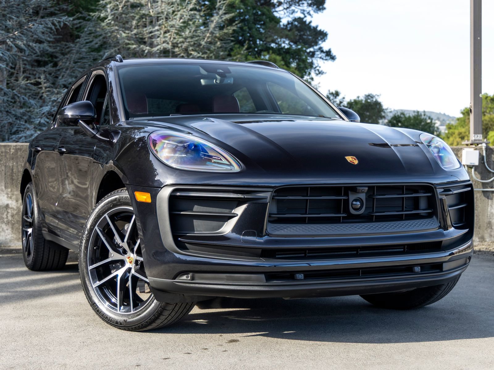 New 2025 Porsche Macan image 9