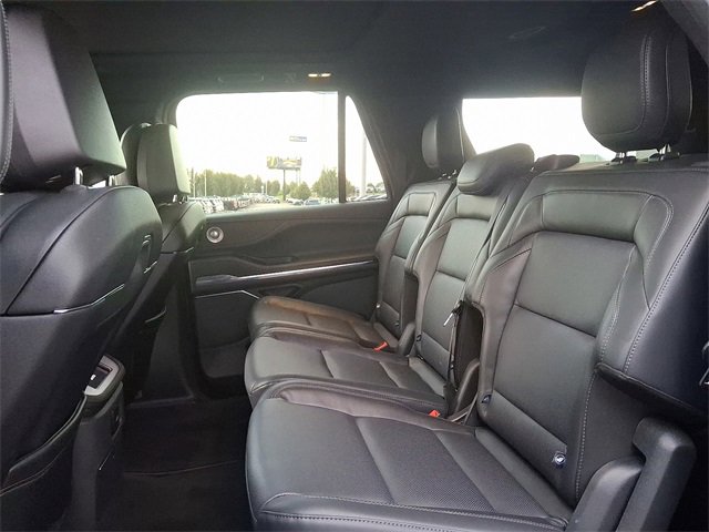 New 2025 Lincoln Navigator L Reserve w/ Jet Appearance Package image 5