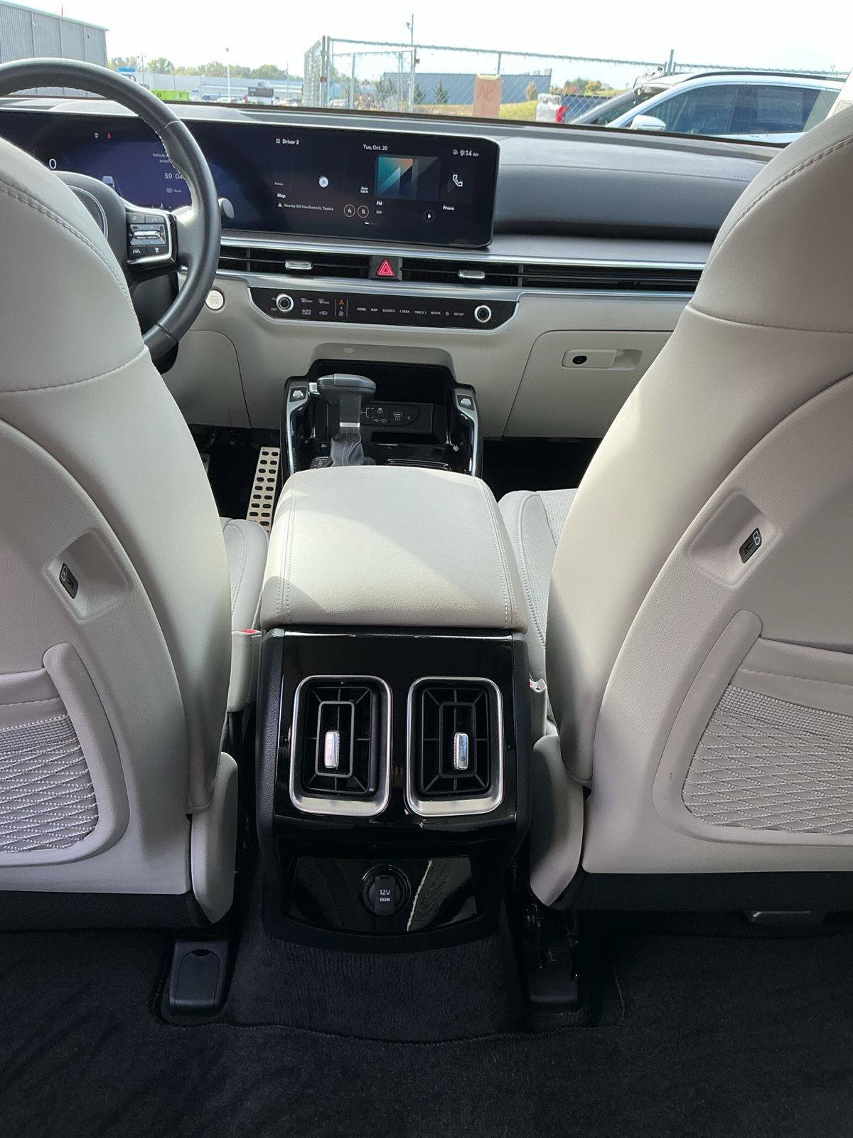 Used 2025 Kia Sorento SX FWD image 19