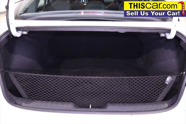 Used 2022 Hyundai Elantra Limited FWD image 31