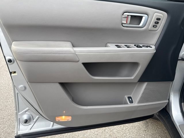 Used 2013 Honda Pilot Touring image 17