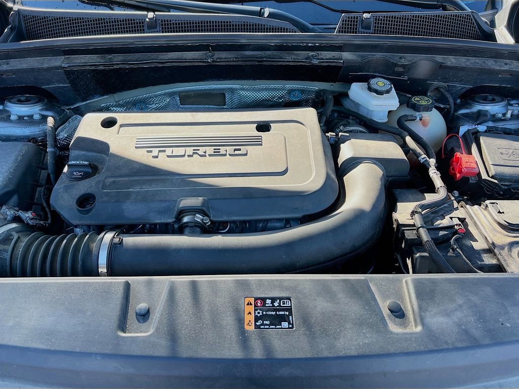 Used 2022 Buick Envision Essence w/ Safety Package image 30