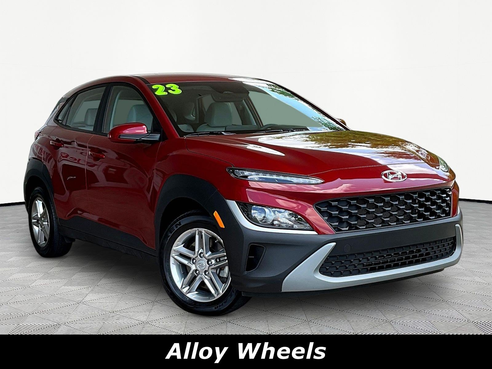 Used 2023 Hyundai Kona SE AWD/4WD image 3