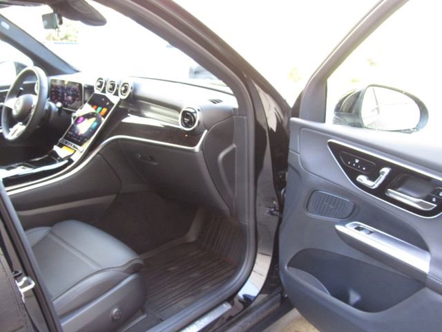 Used 2026 Mercedes-Benz GLC 300 4MATIC image 17