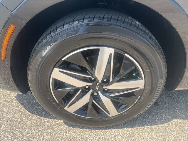 Used 2022 Kia Sorento S w/ Panoramic Sunroof Package image 12
