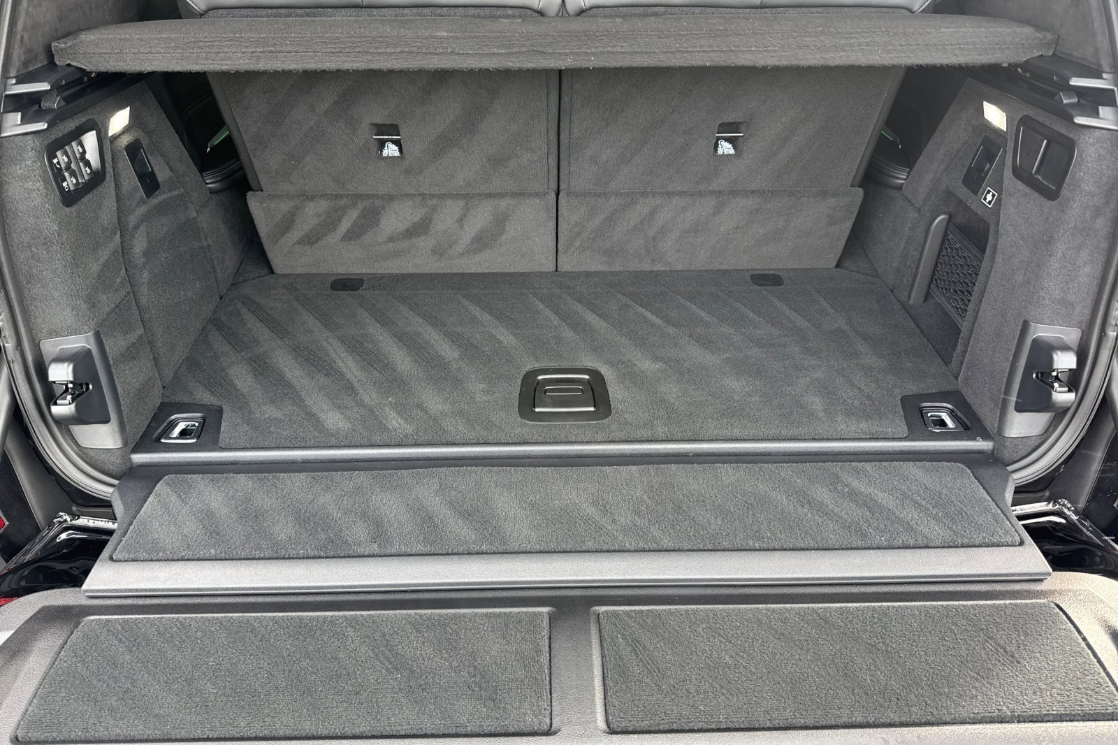 Used 2024 BMW X7 xDrive40i w/ M Sport Package image 15