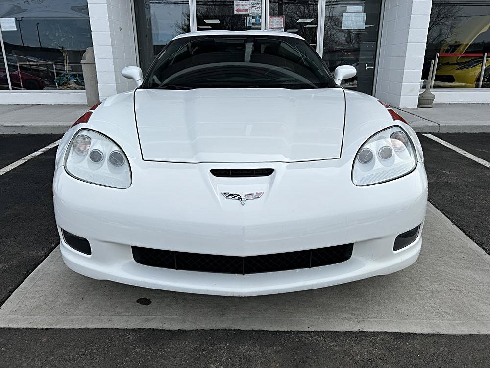 Used 2013 Chevrolet Corvette Grand Sport w/ 2LT Preferred Equipment Group RWD image 2