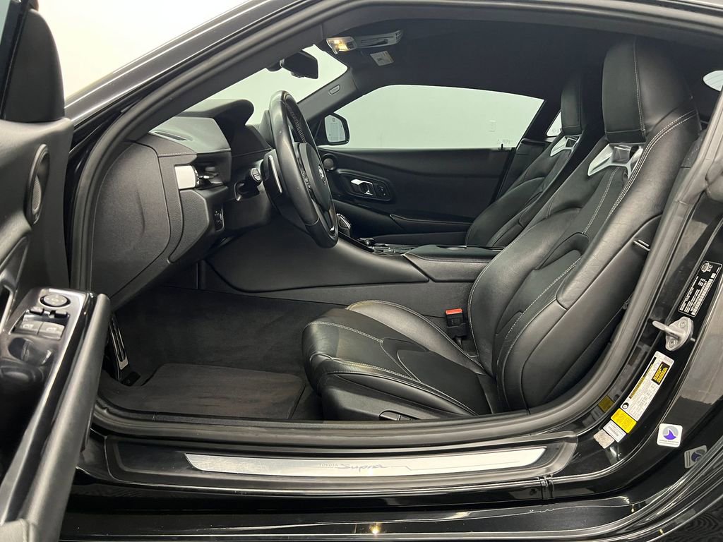 Used 2021 Toyota Supra image 4