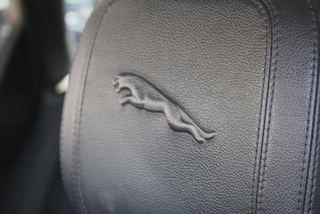 Used 2021 Jaguar F-PACE S AWD/4WD image 32