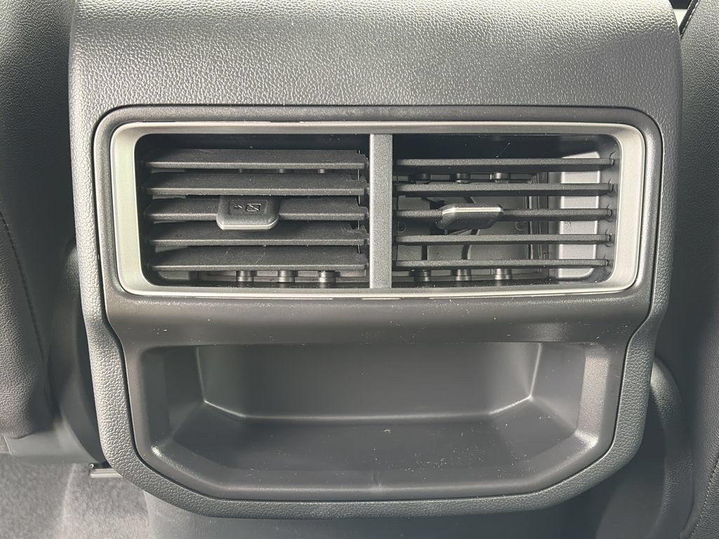 New 2026 Volkswagen Atlas Cross Sport SE FWD image 15
