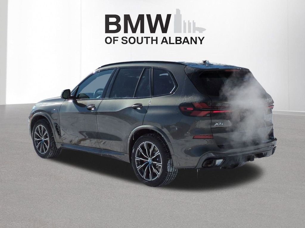 New 2026 BMW X5 xDrive50e w/ Executive Package image 4