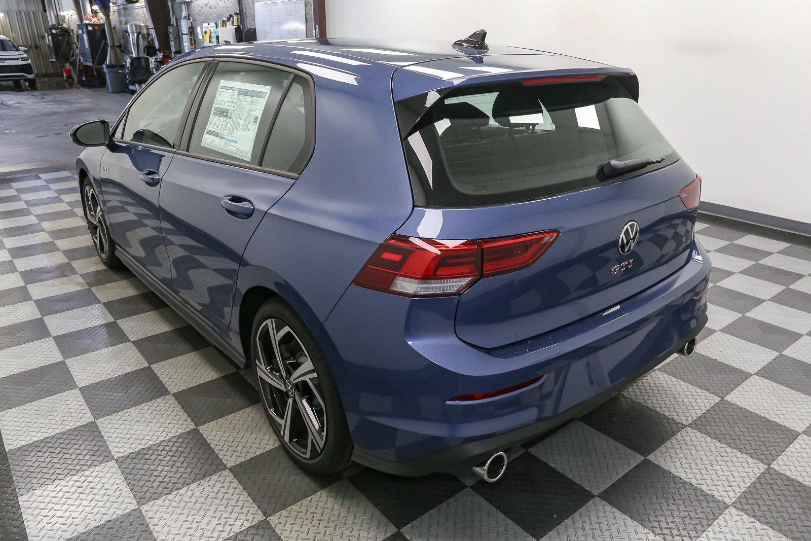 New 2026 Volkswagen GTI SE FWD image 10