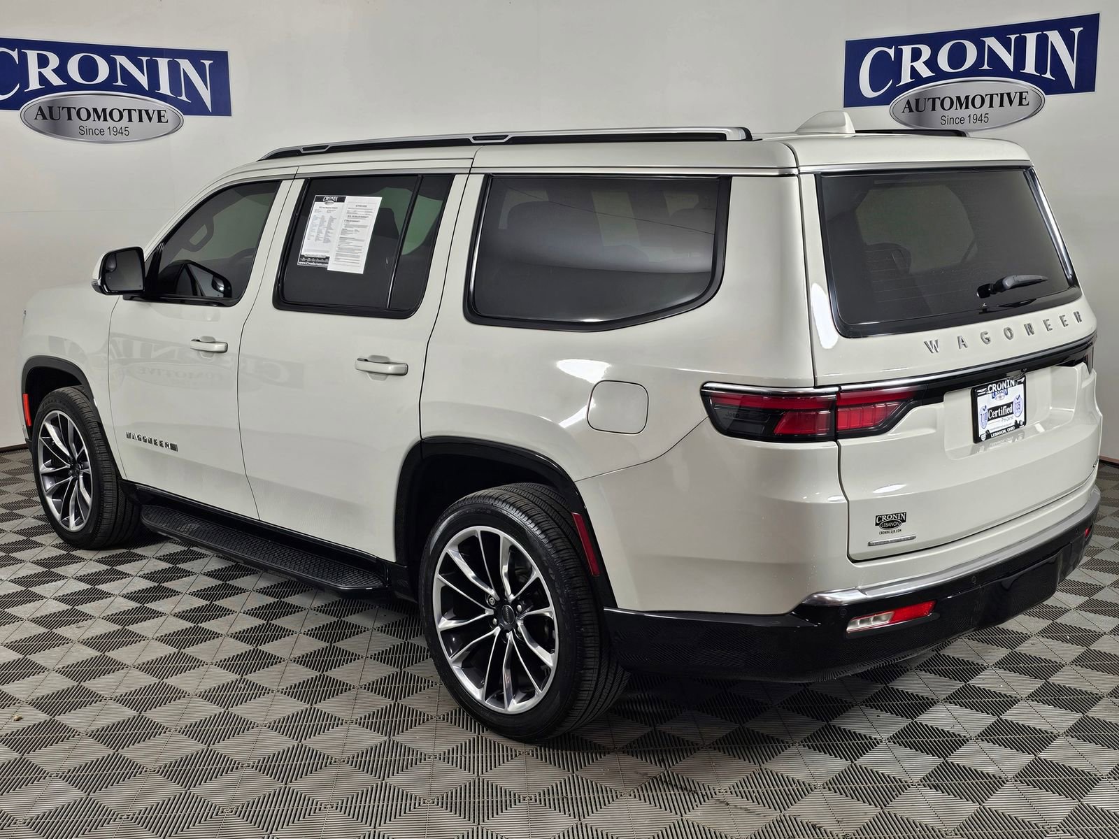 Used 2022 Jeep Wagoneer Series II w/ Premium Group I AWD/4WD image 35