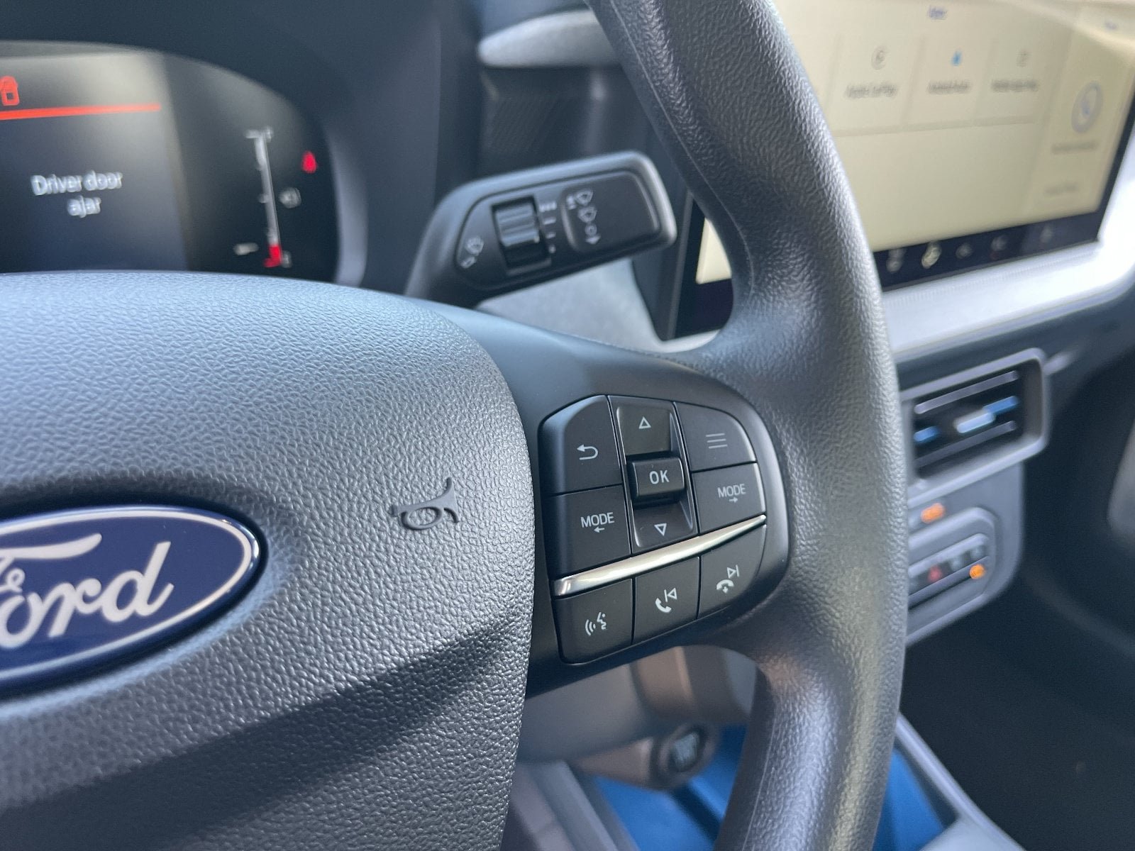 Used 2025 Ford Maverick XLT w/ Equipment Group 302A AWD/4WD image 25