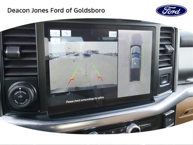 Used 2022 Ford F150 Lariat w/ Trailer Tow Package image 28