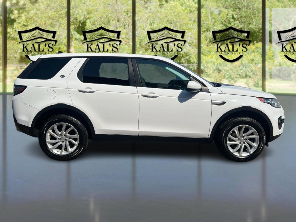 Used 2016 Land Rover Discovery Sport HSE image 4