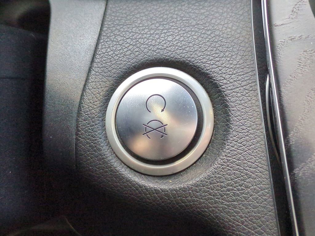 Used 2016 Mercedes-Benz C 450 AMG image 29