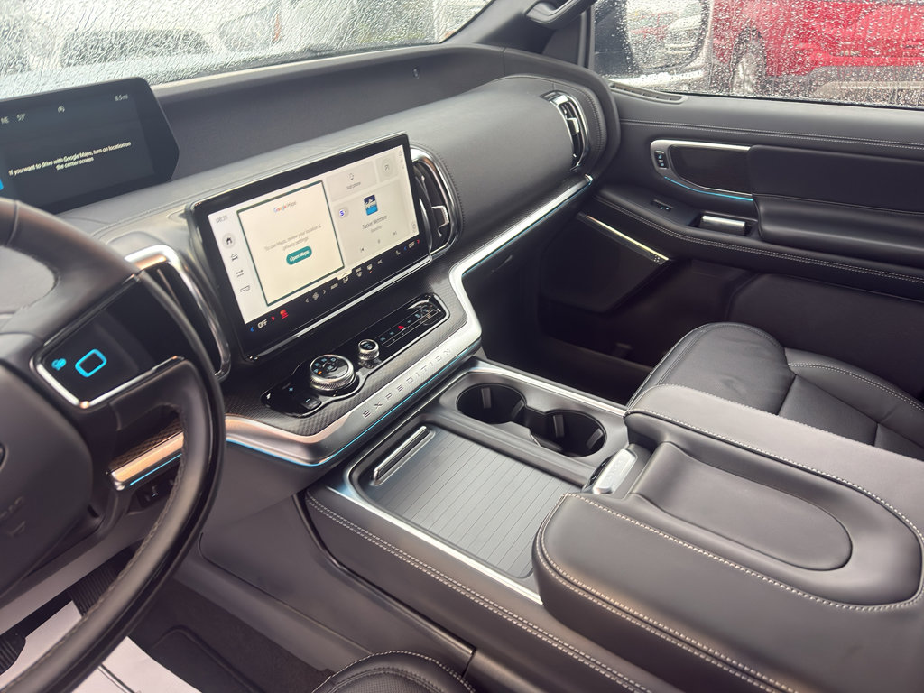 New 2025 Ford Expedition Platinum w/ Stealth Performance Package image 12