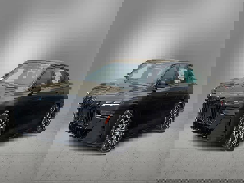 New 2025 BMW 760i xDrive w/ Executive Package image 4