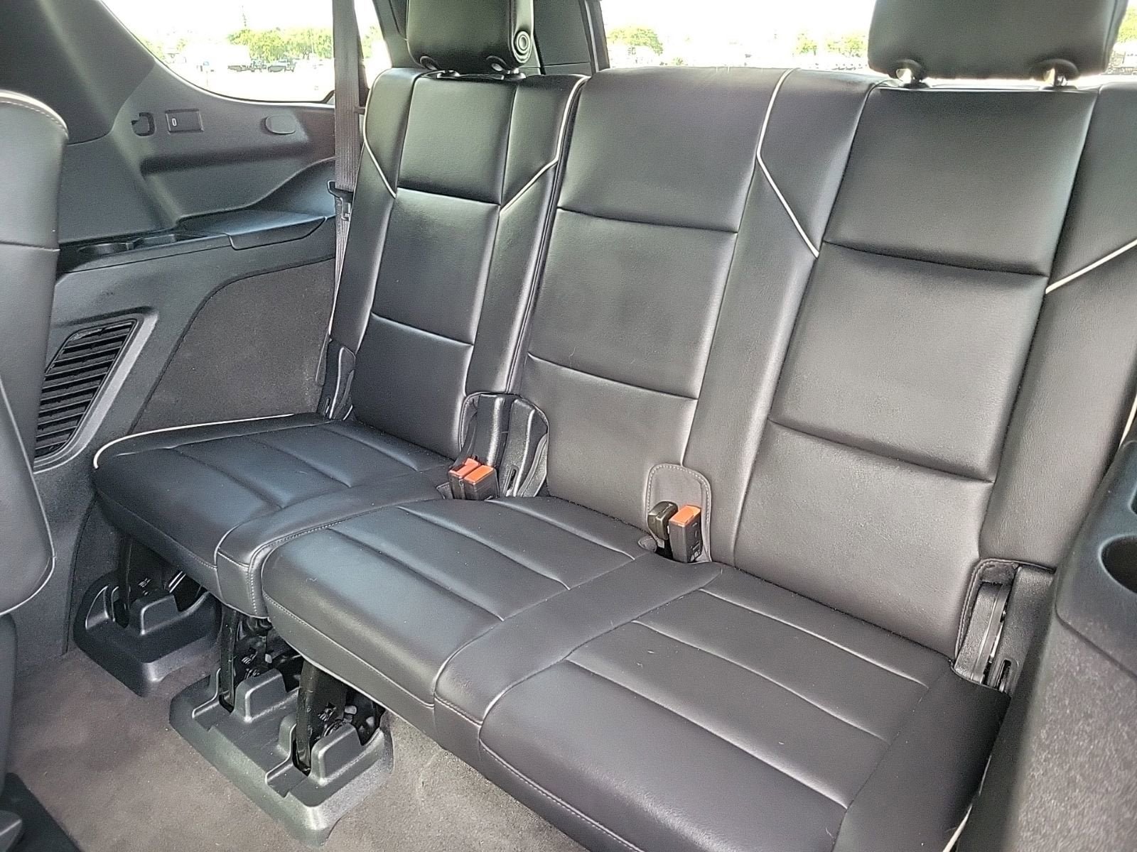 Used 2023 Cadillac Escalade Sport w/ LPO, ONYX Package AWD/4WD image 17