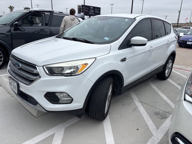 Used 2017 Ford Escape SE
