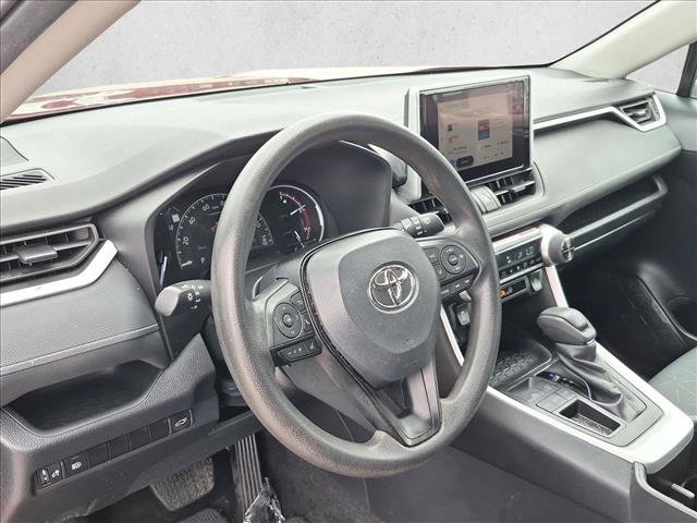 Used 2024 Toyota RAV4 XLE w/ Convenience Package FWD image 10