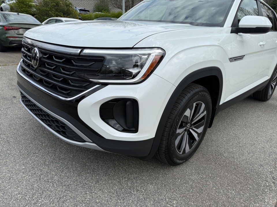 New 2026 Volkswagen Atlas Cross Sport SE image 26