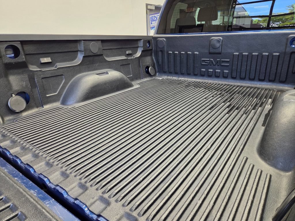 Used 2017 GMC Sierra 1500 SLE w/ SLE Value Package AWD/4WD image 9
