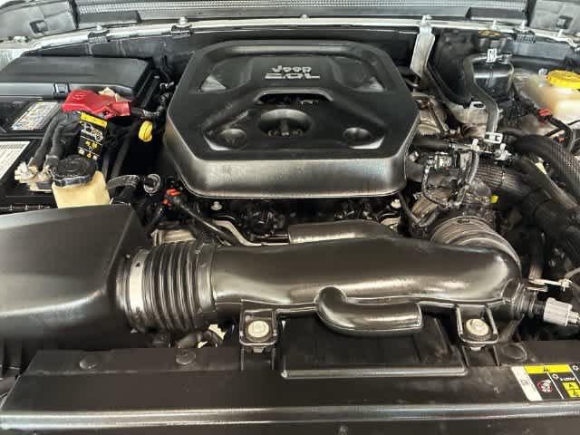 Used 2020 Jeep Wrangler Sport AWD/4WD image 15