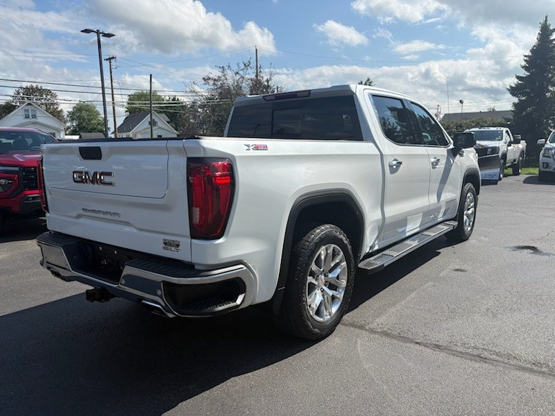 Used 2022 GMC Sierra 1500 SLT w/ SLT Premium Plus Package AWD/4WD image 6