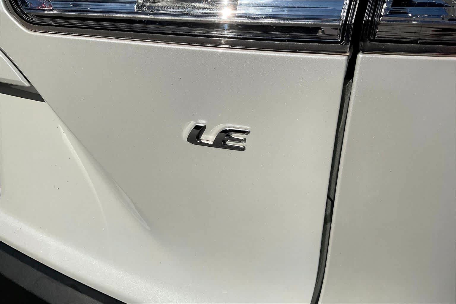 Used 2023 Toyota Corolla Cross LE w/ Moonroof Package FWD image 10