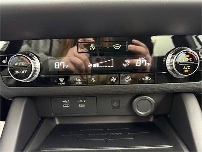 New 2026 Mitsubishi Outlander SE image 32