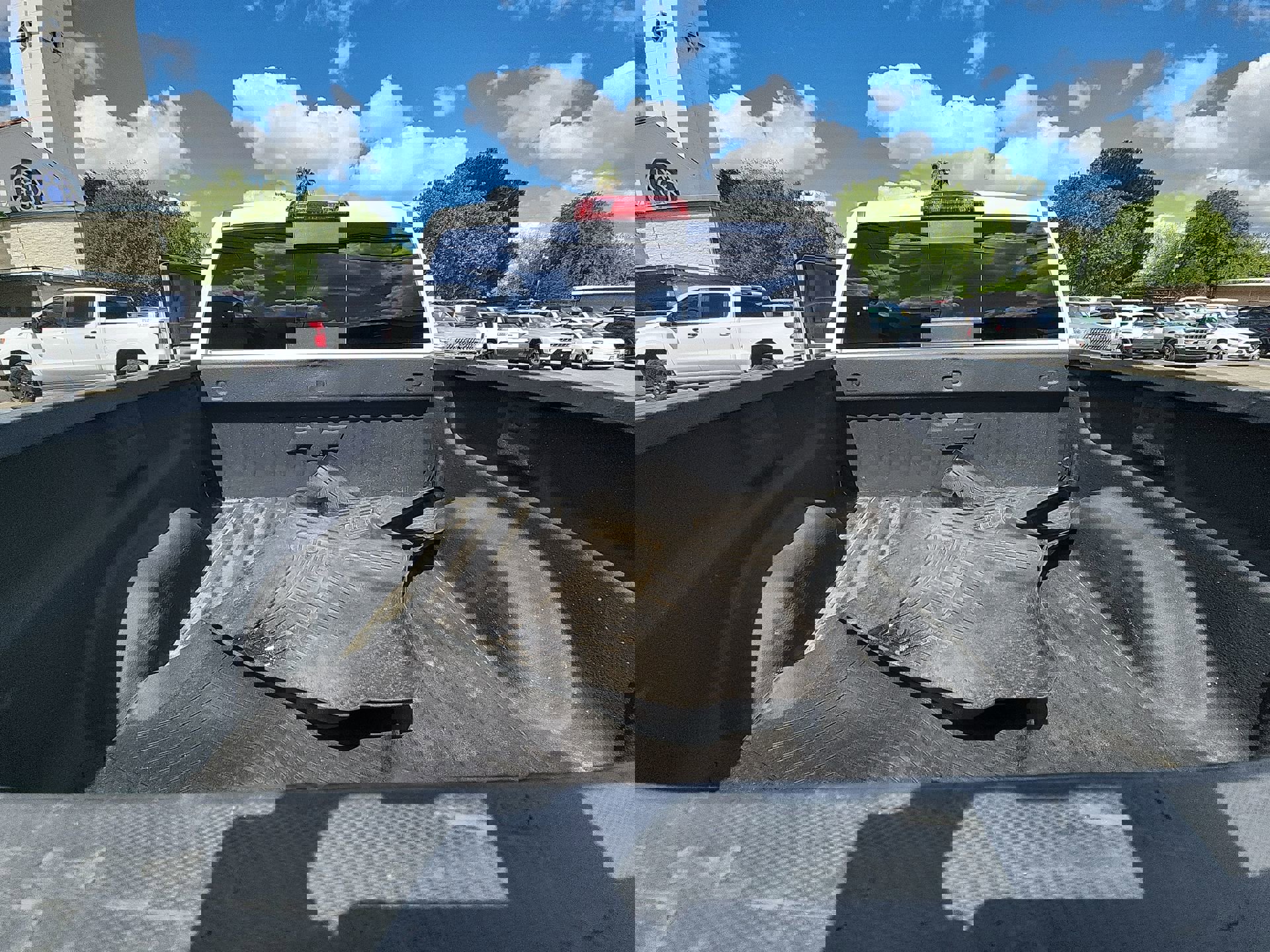 Used 2016 Chevrolet Silverado 1500 LTZ Z71 w/ LTZ Plus Package AWD/4WD image 21