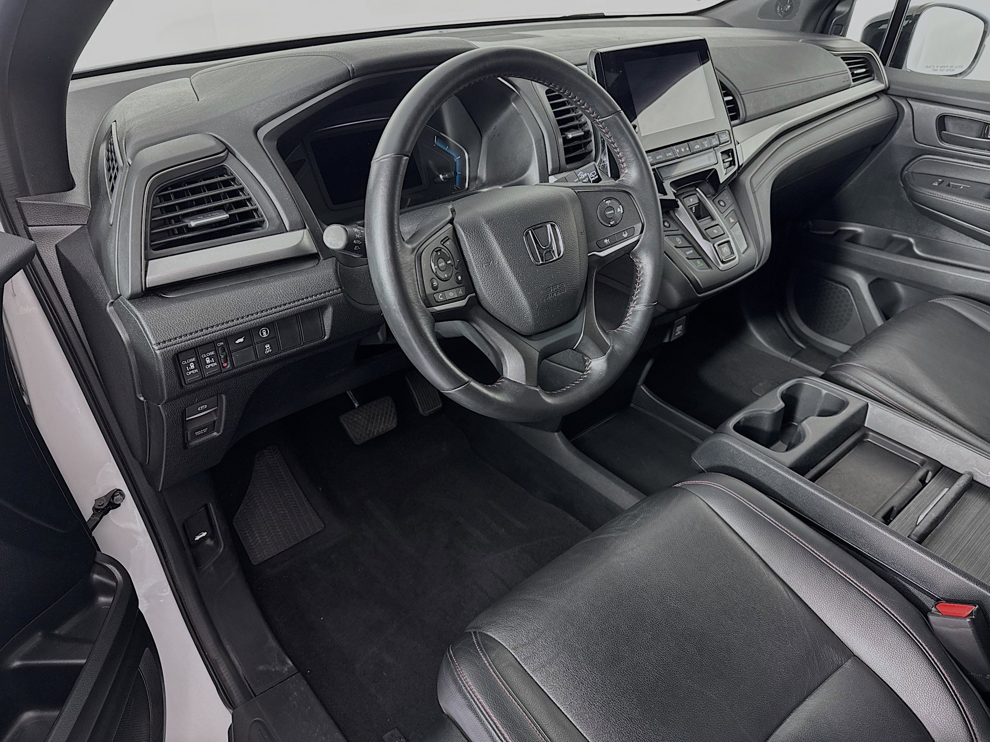 Certified 2023 Honda Odyssey Sport image 9