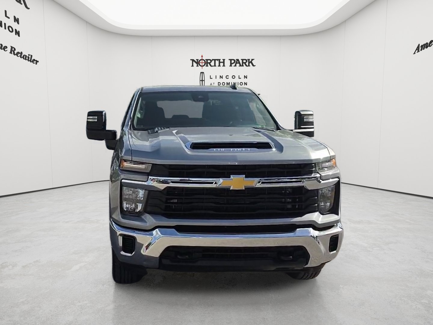 Used 2026 Chevrolet Silverado 2500 LT AWD/4WD image 8