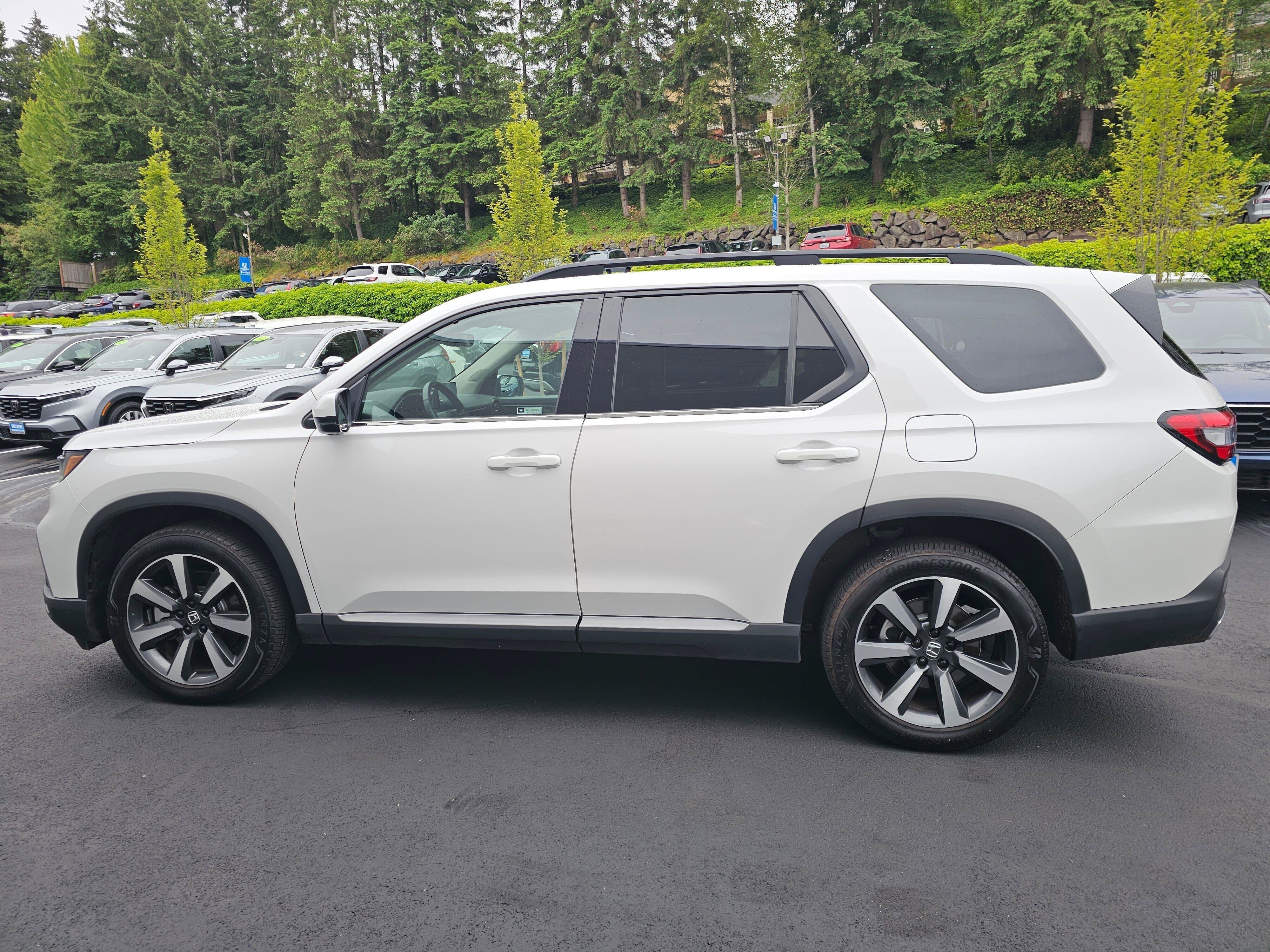 Certified 2023 Honda Pilot Elite image 4