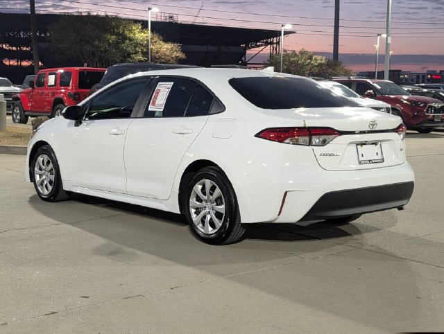 Certified 2026 Toyota Corolla LE FWD image 9
