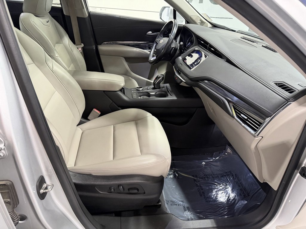 Used 2019 Cadillac XT4 Luxury image 30