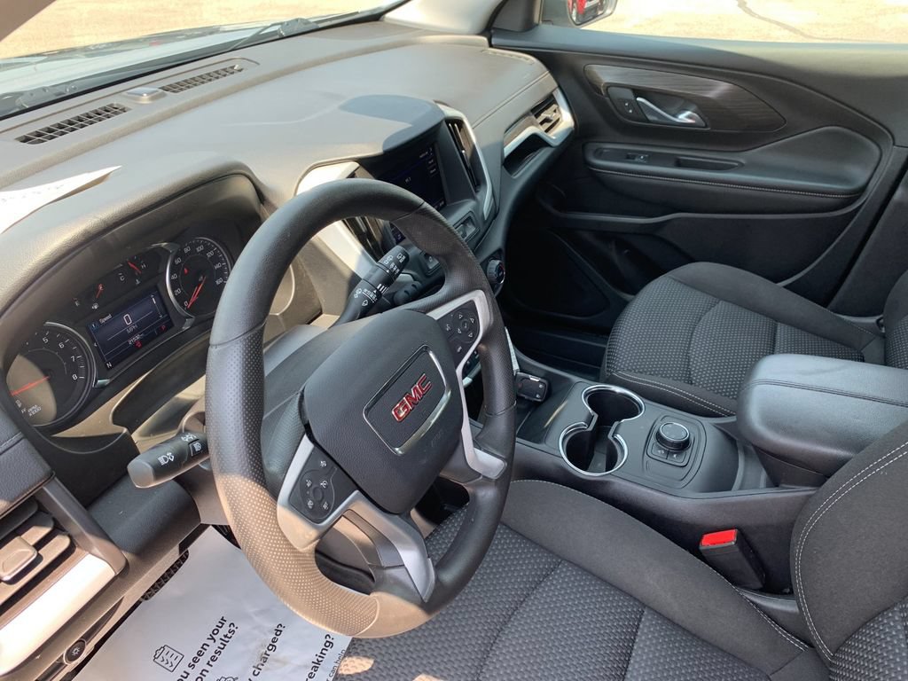 Used 2024 GMC Terrain SLE AWD/4WD image 11