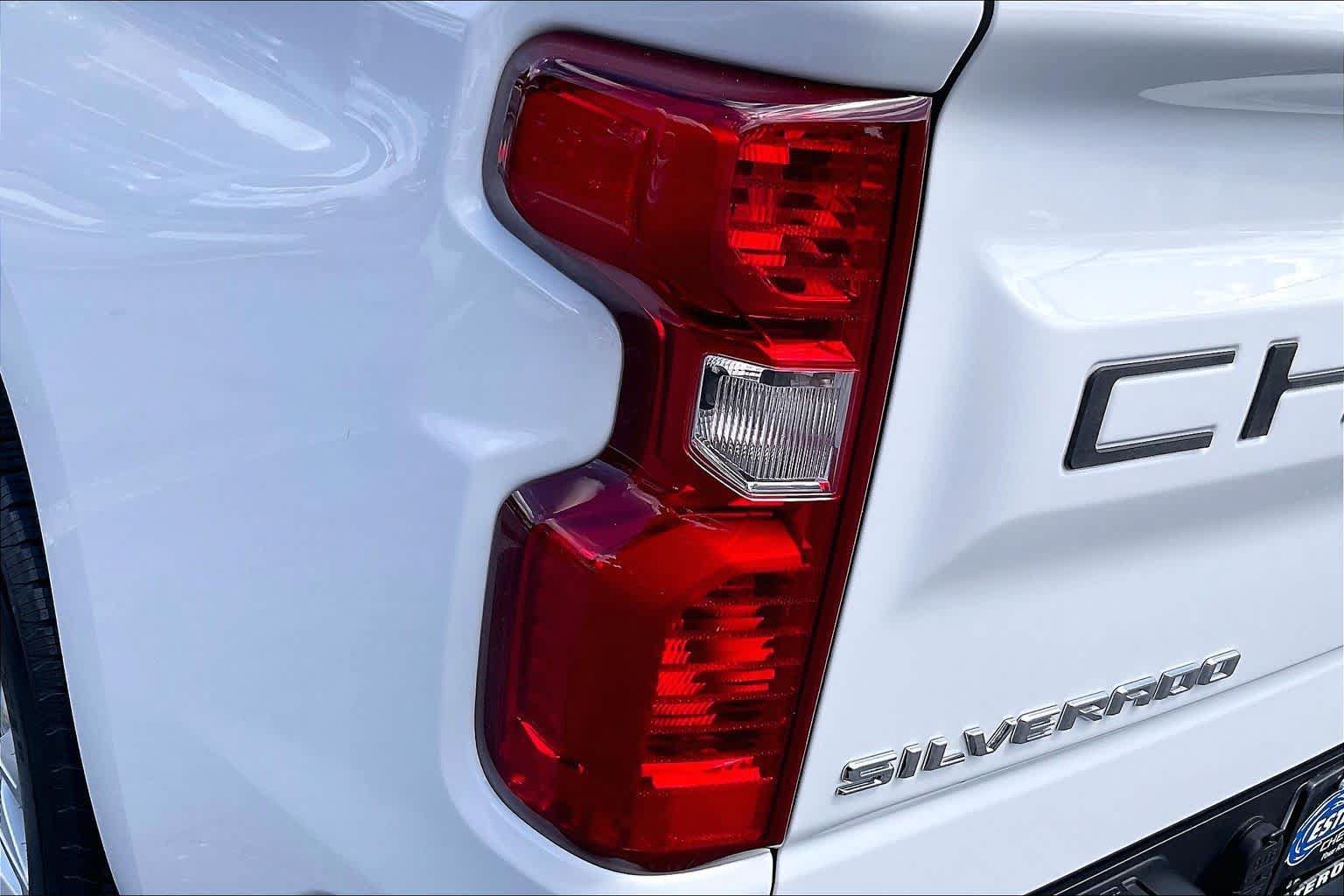 Used 2024 Chevrolet Silverado 1500 Custom RWD image 28