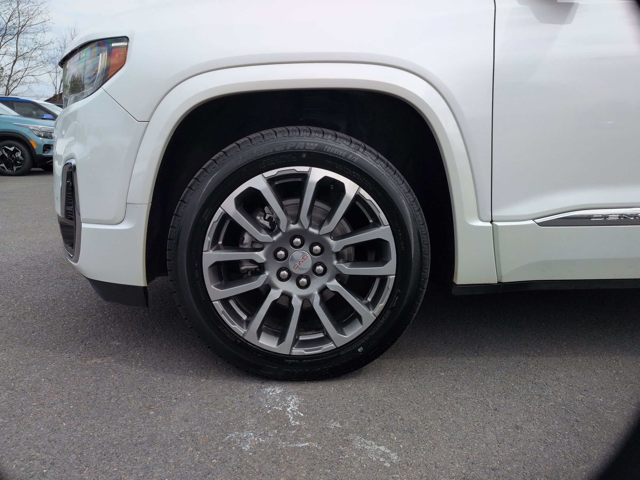 Used 2021 GMC Acadia Denali w/ LPO, Floor Liner Package image 16