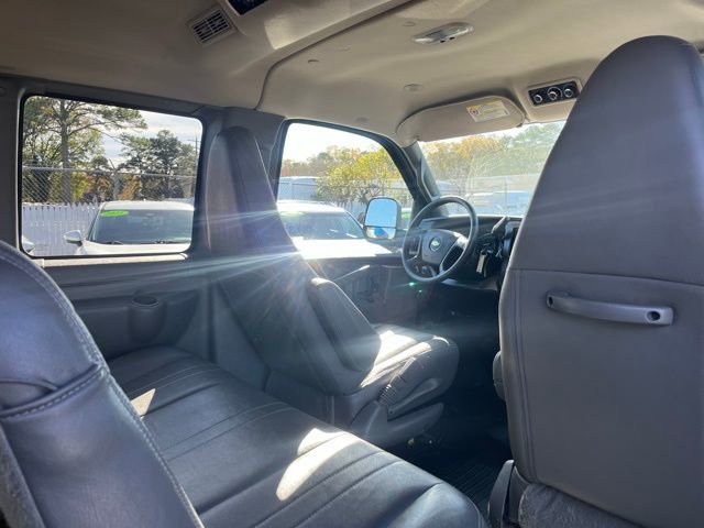 Used 2020 Chevrolet Express 2500 LS image 16