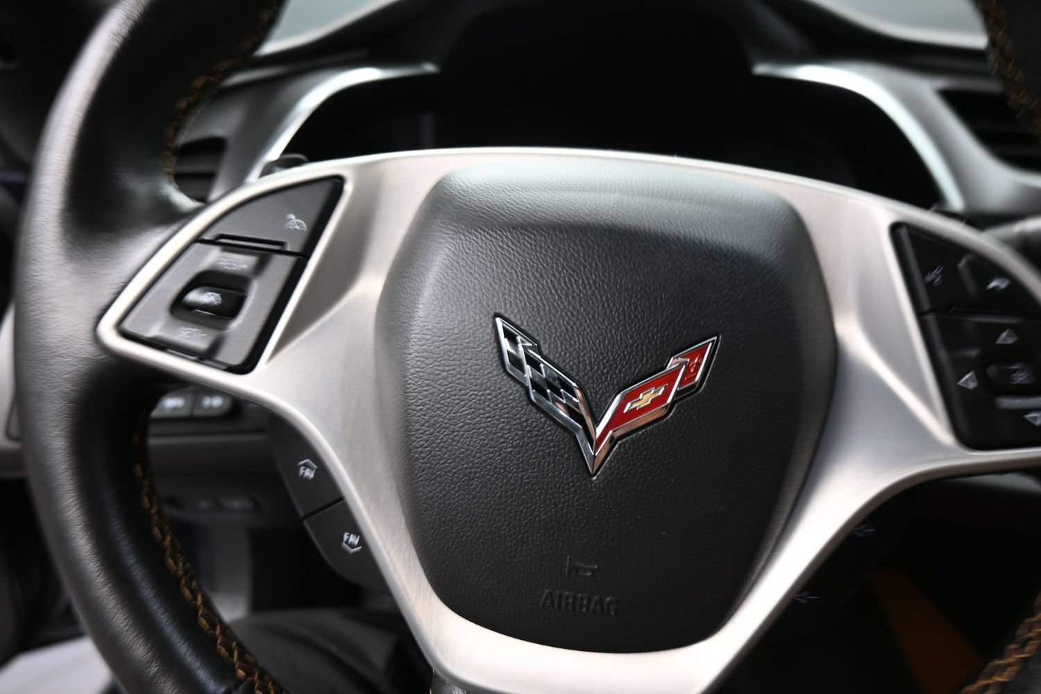 Used 2014 Chevrolet Corvette Stingray Coupe RWD image 16